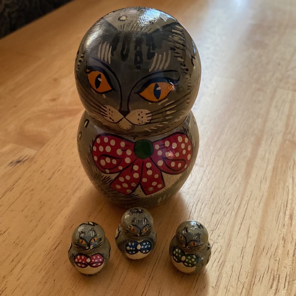 unbranded Other - Russian 1991 Moscow Nesting dolls Mama cat set 4 pcs. Hand painted in Russia